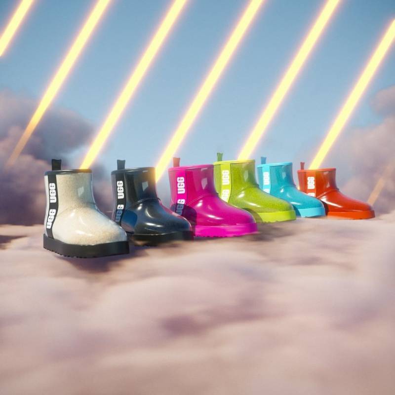 アグ”より、クリア素材＆鮮やかウールライニングの新作ブーツ