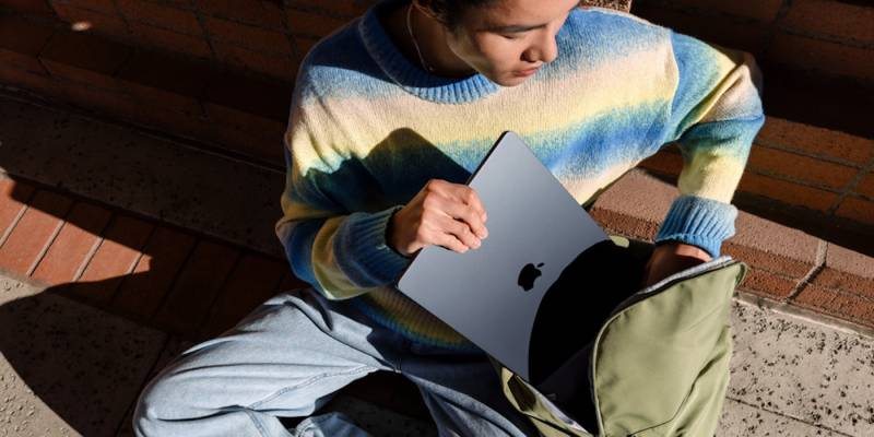 返品可能 価格交渉可2025 040829 美品 MacBook Air 十分なスペック＆コスパ抜群！Apple 2022 13インチMacBook Airが
