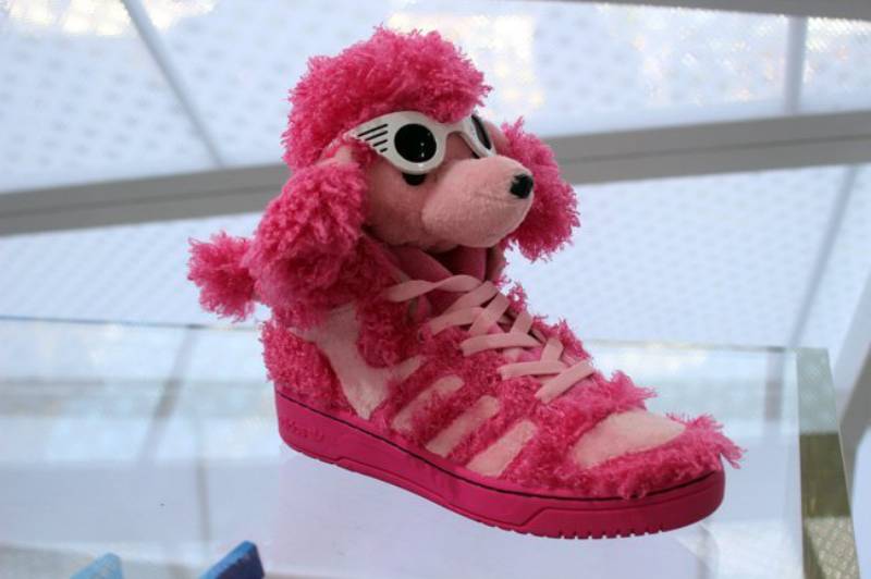 Adidas jeremy scott poodle. Адидас Джереми Скотт пудель. Adidas Pink Poodle. Adidas Jeremy Scott Poodle Shoes.