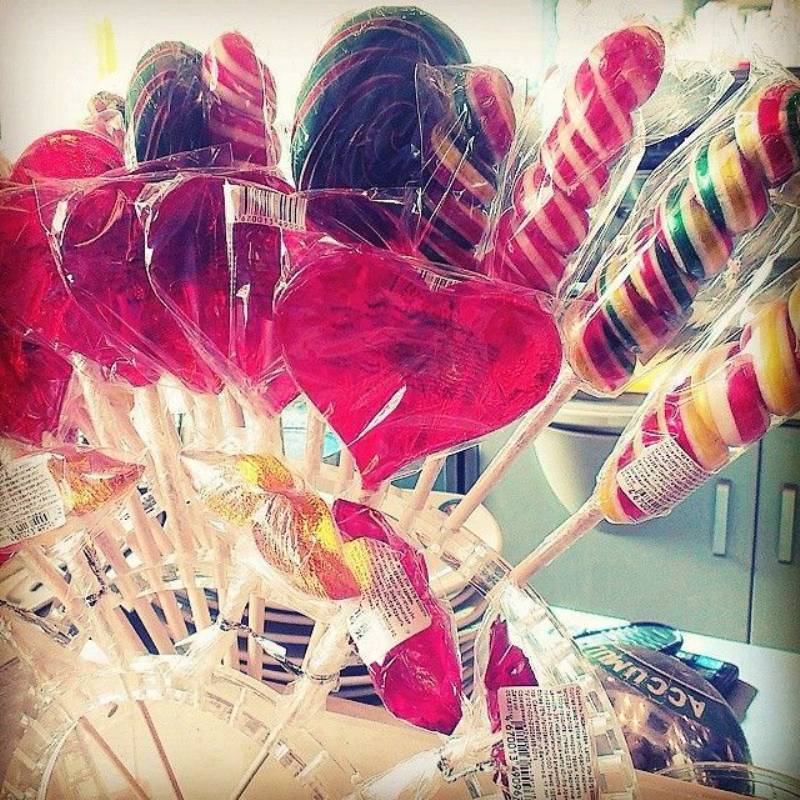 ゆめかわいいキャンディー作り 好きな型を使って私だけの べっこう飴 を作っち カリスマトーク 女の子のカワイイを発信するメディア