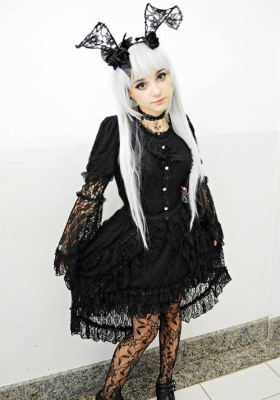 あなたが好きなのはどっち 黒ロリ ゴスロリ さんの白黒付けたいヘアカ カリスマトーク 女の子のカワイイを発信するメディア