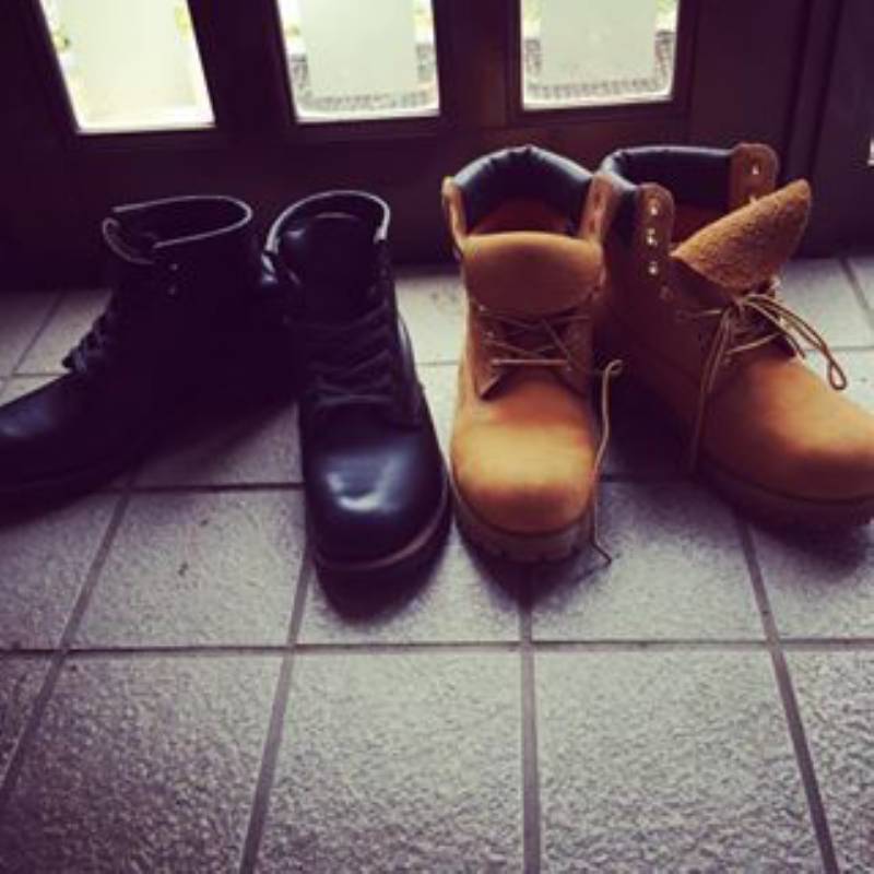 正しい靴の脱ぎ方を知っていますか ブーツ パンプスを美しく脱いで第一印象アッ Shoes Box