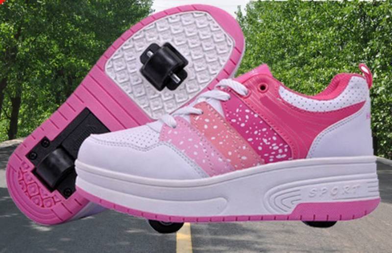 小学生に人気のローラーシューズ 危険性をしっかり子どもに伝えてから履かせよう Shoes Box
