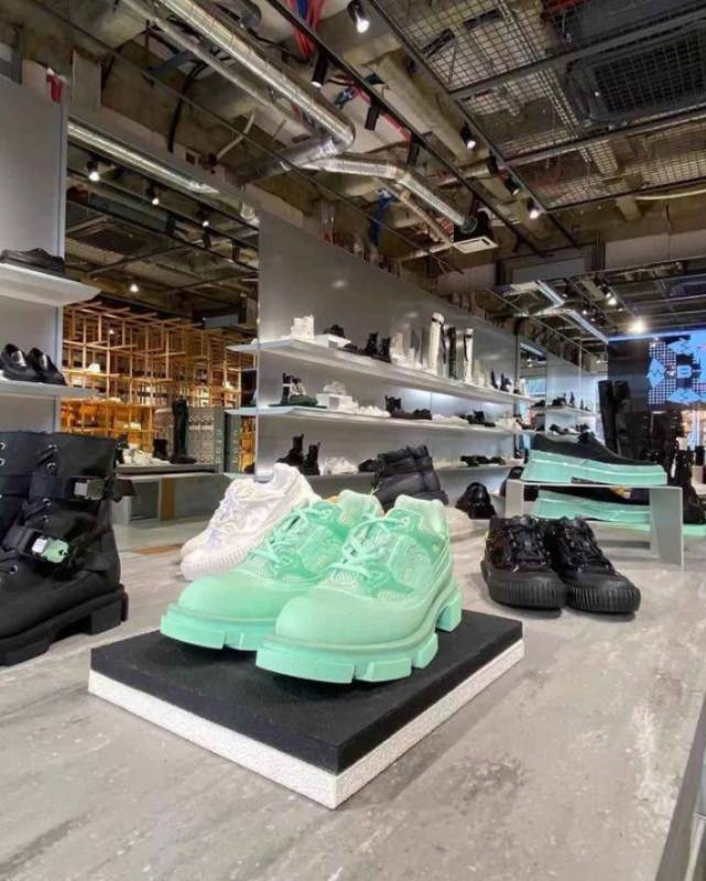 ボース表参道 ショップ紹介ー 219 Shoes Box