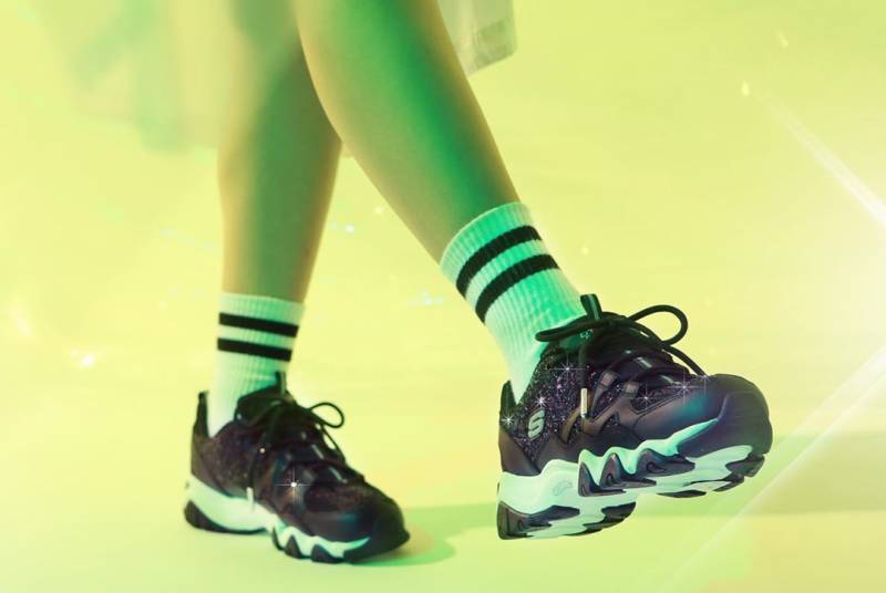 スケッチャーズ アトモスピンクより 輝くチャンキースニーカー グリッターパッ Shoes Box