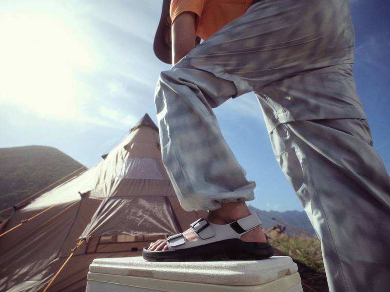 ビルケンシュトック”より、アウトドア向けサンダルに豊富なカラーの24