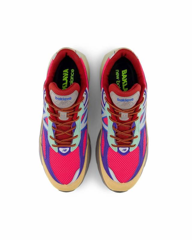 New Balance M1906NLM pink シティーボーイ 差し色 ニューバランス ×アクション・ブロンソンより、ショッキング